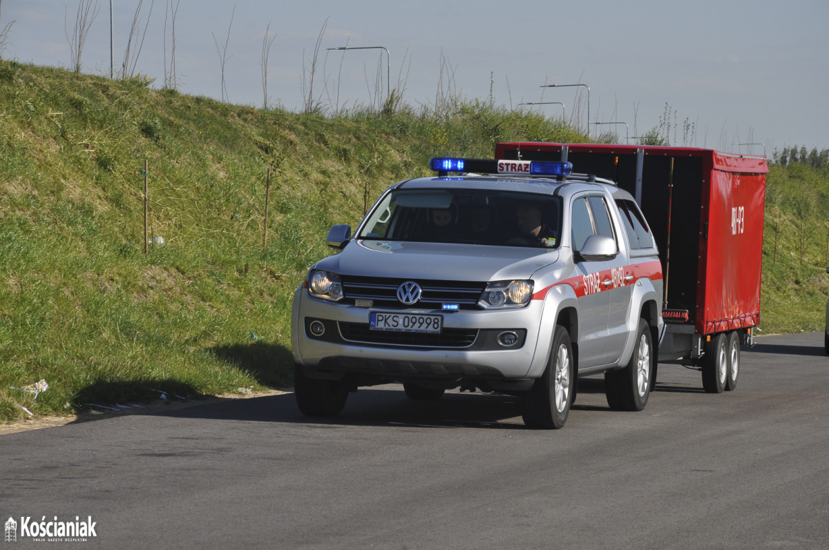 30 zastępów straży pożarnej gasiło pożar śmieci w Piotrowie Pierwszym