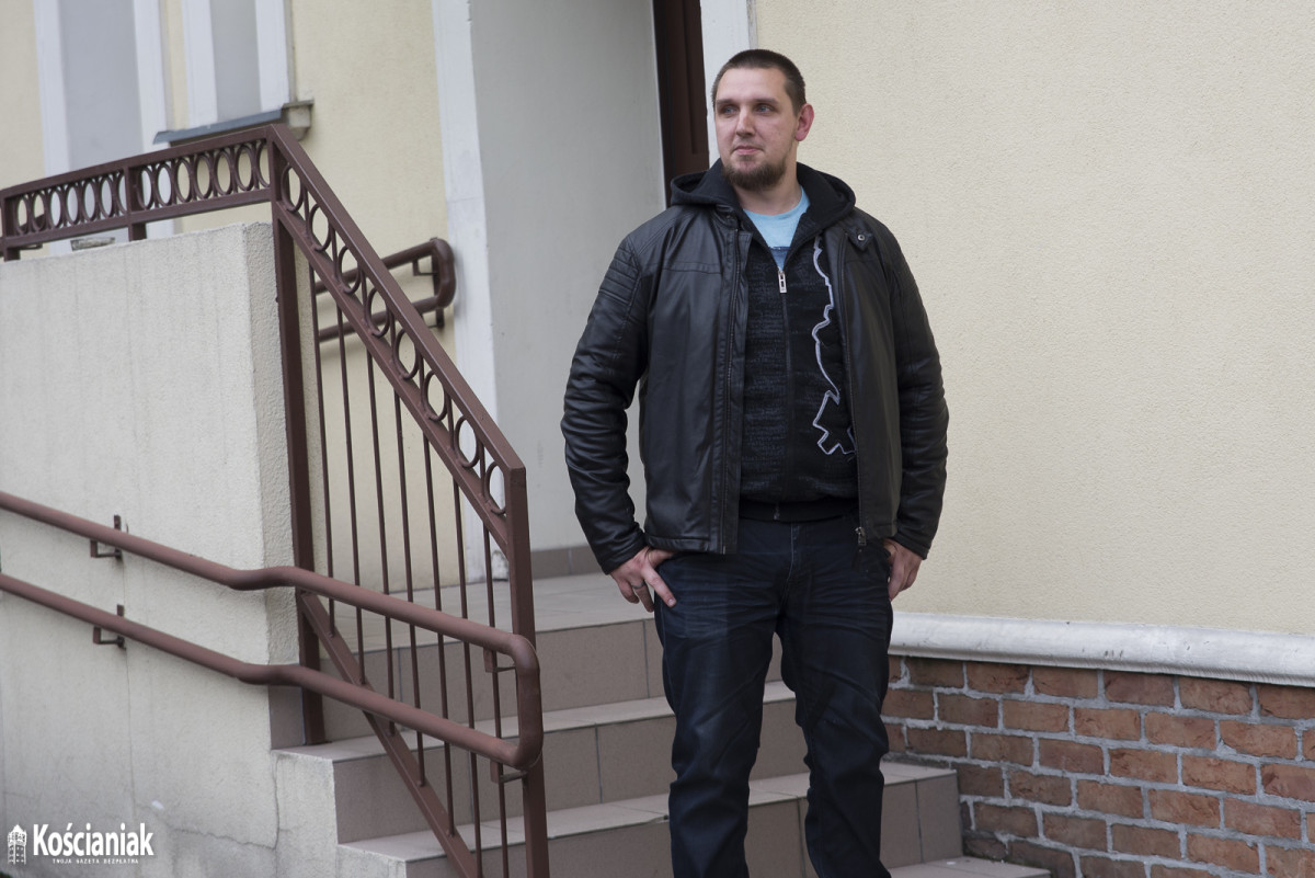 Pikieta przed sądem w Kościanie w obronie sędziego Tulei [ZDJĘCIA]