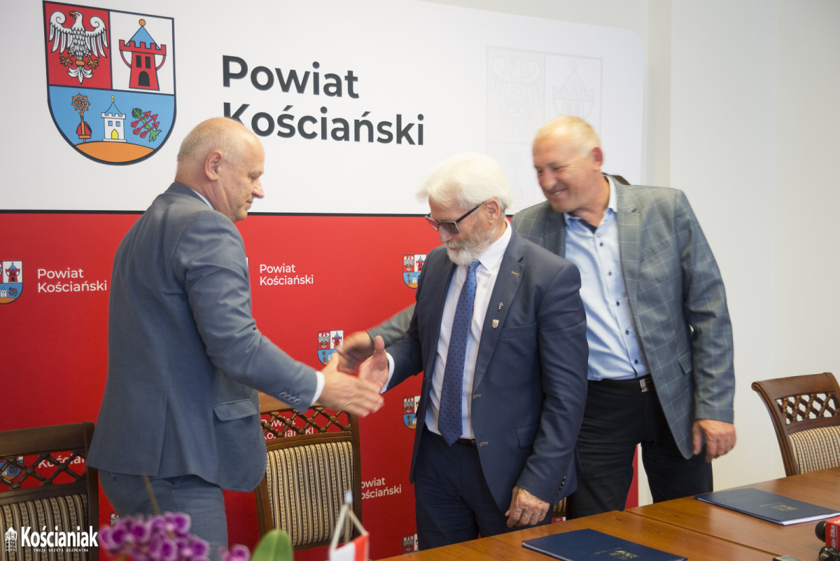 Podpisano umowę na przebudowę drogi Racot-Wyskoć