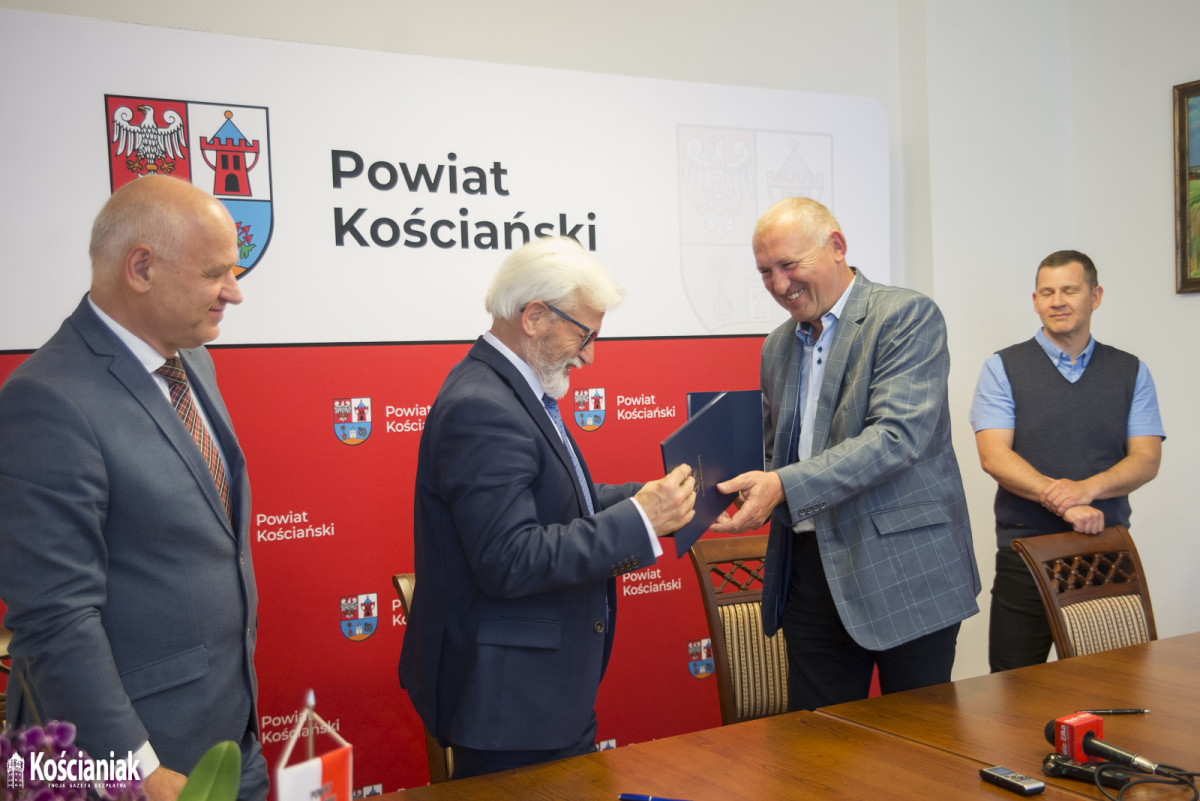 Podpisano umowę na przebudowę drogi Racot-Wyskoć