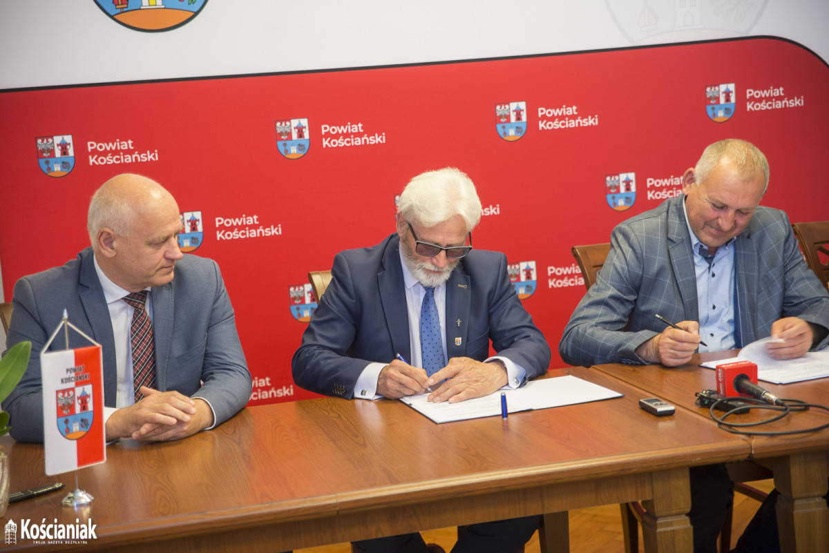 Podpisano umowę na przebudowę drogi Racot-Wyskoć