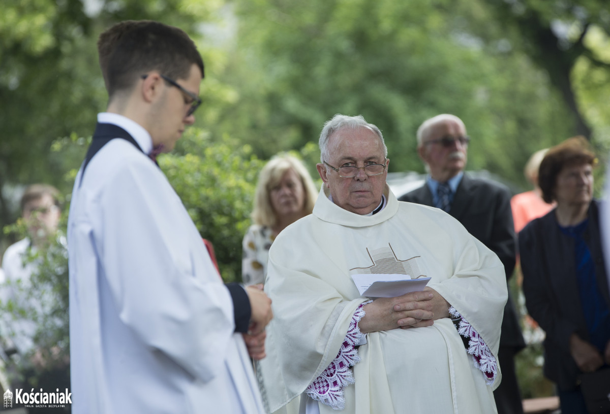 Procesja Bożego Ciała wokół kościoła Ducha Św. w Kościanie [ZDJĘCIA]