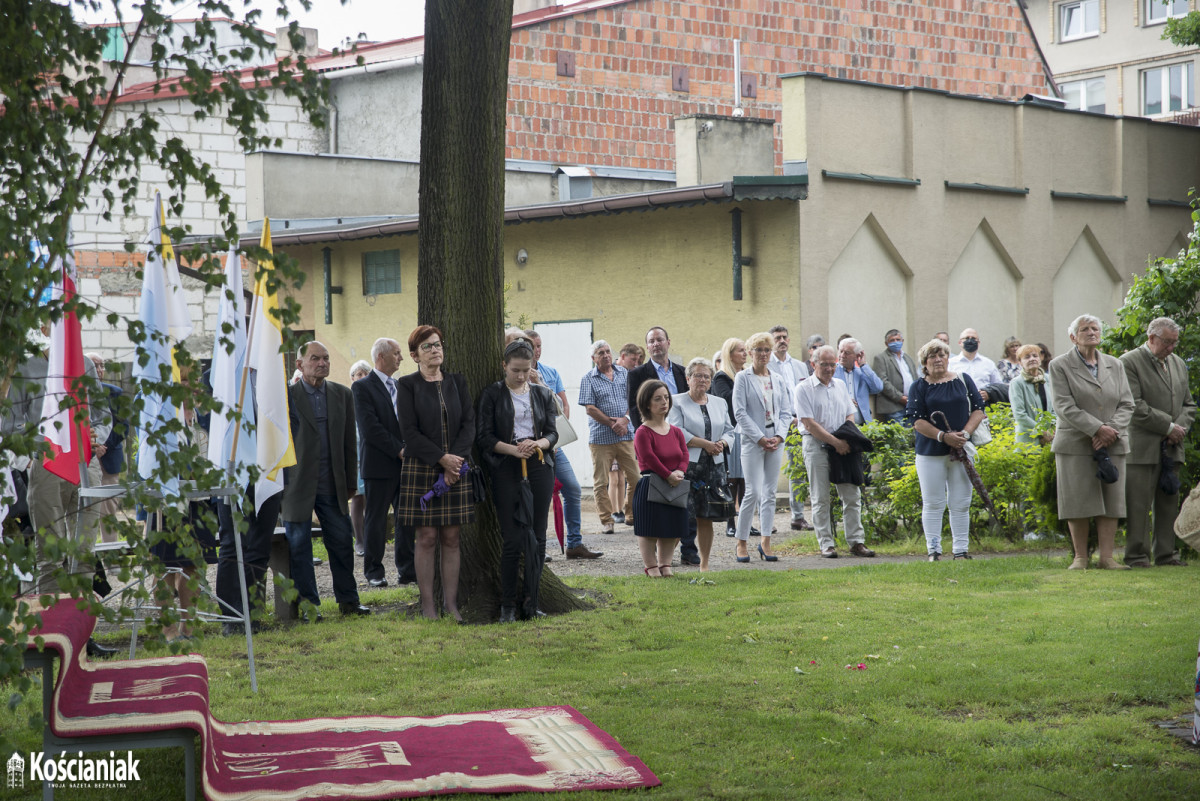 Procesja Bożego Ciała wokół kościoła Ducha Św. w Kościanie [ZDJĘCIA]