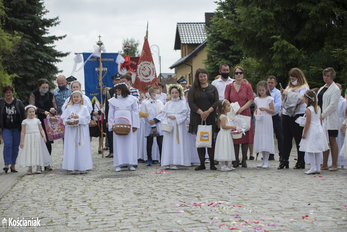 Procesja Bożego Ciała w Racocie [ZDJĘCIA]