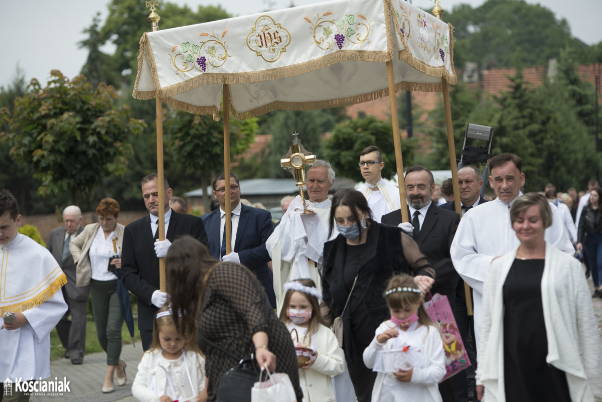 Procesja Bożego Ciała w Racocie [ZDJĘCIA]