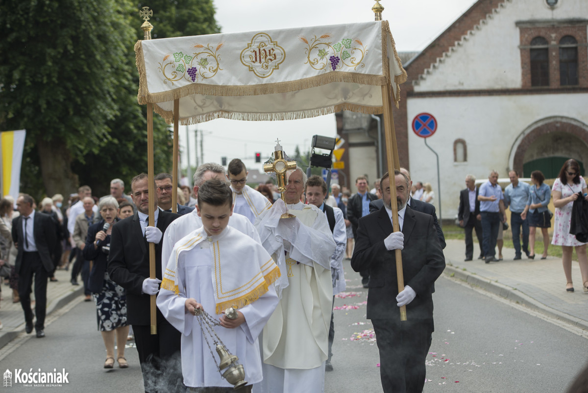 Procesja Bożego Ciała w Racocie [ZDJĘCIA]