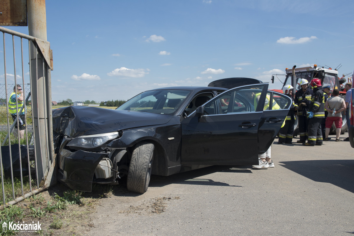 Zderzenie bmw ze zgrabiarką