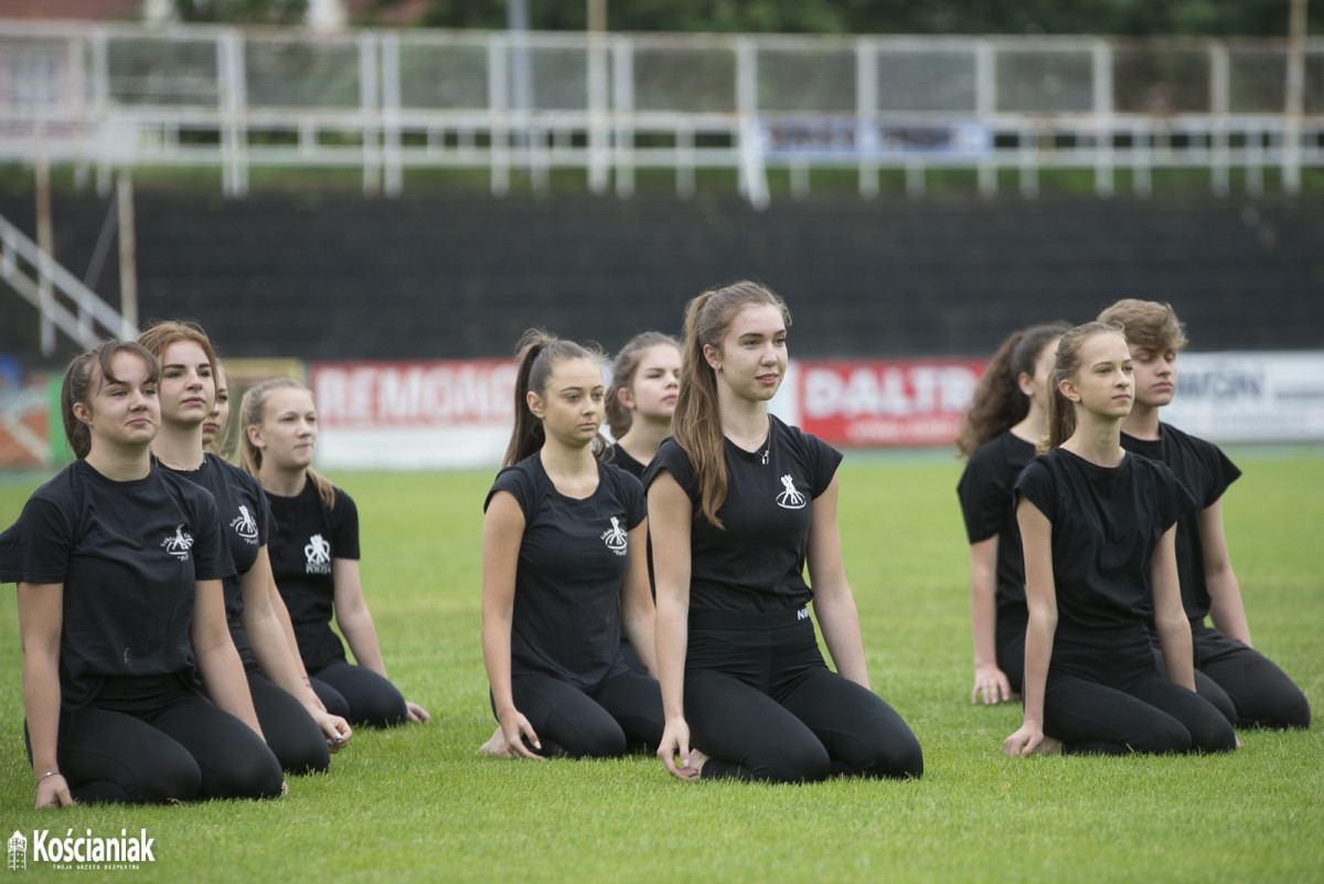 Joga na stadionie w Kościanie [ZDJĘCIA]
