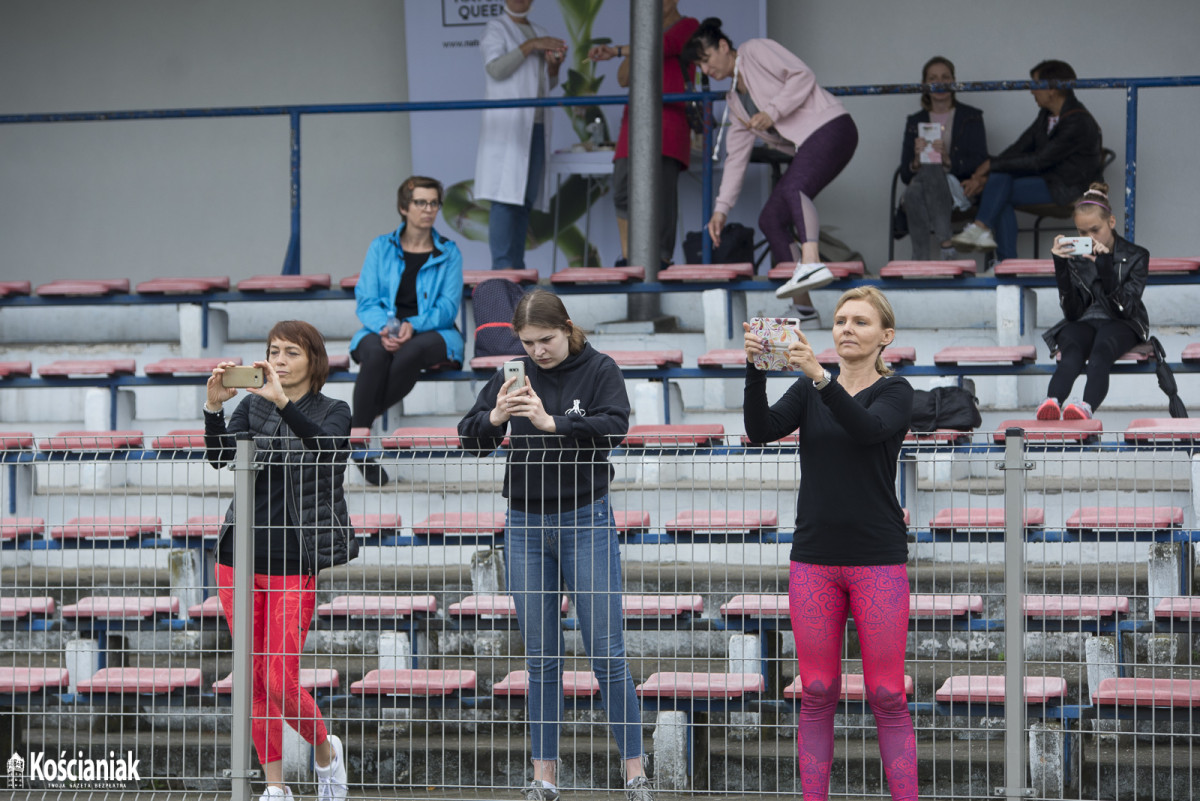 Joga na stadionie w Kościanie [ZDJĘCIA]