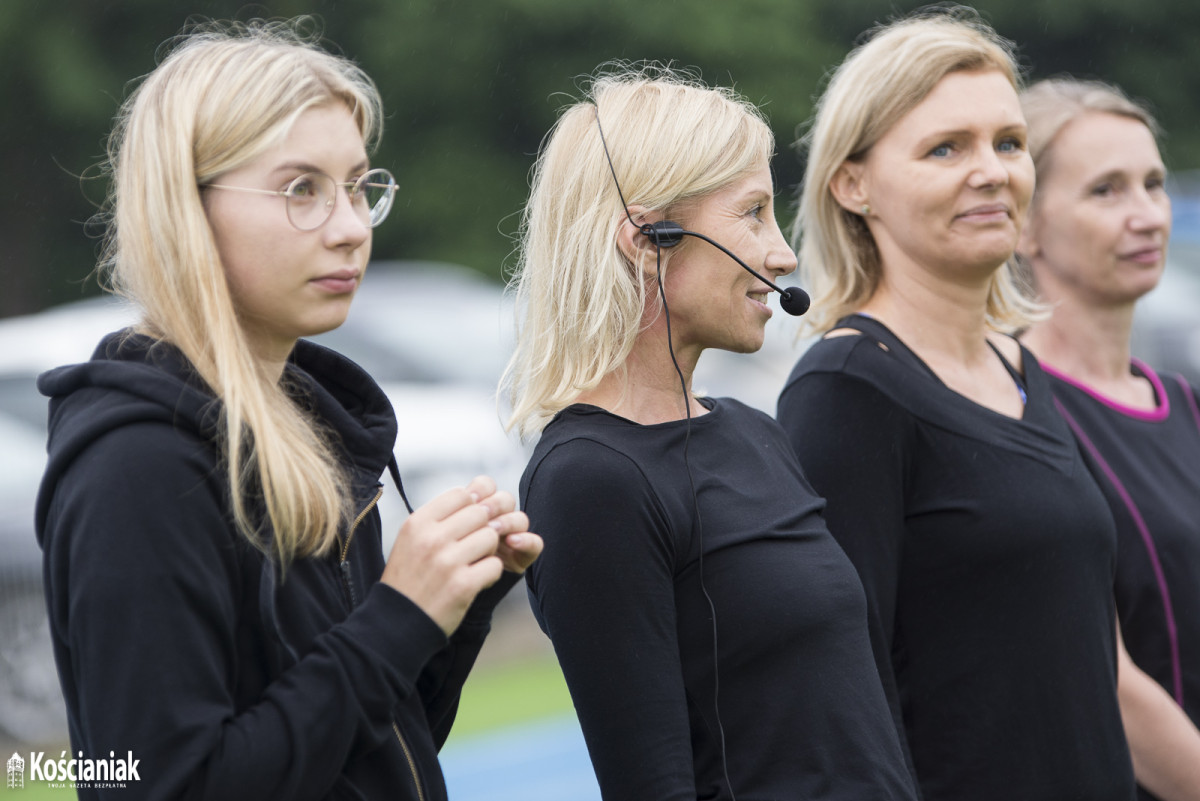 Joga na stadionie w Kościanie [ZDJĘCIA]
