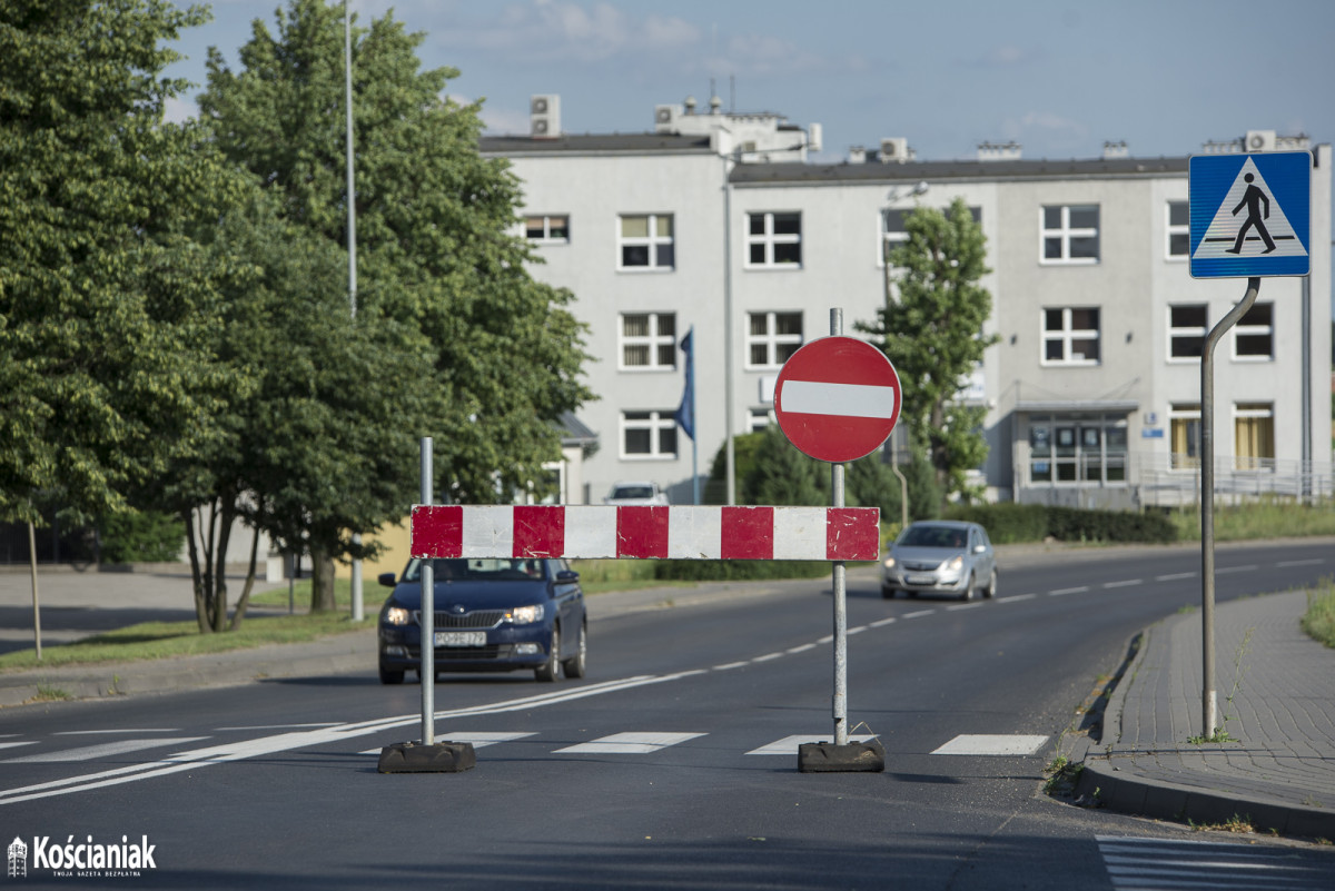 Utworzenie pasa do skrętu wymusza tymczasową organizację ruchu na Północnej