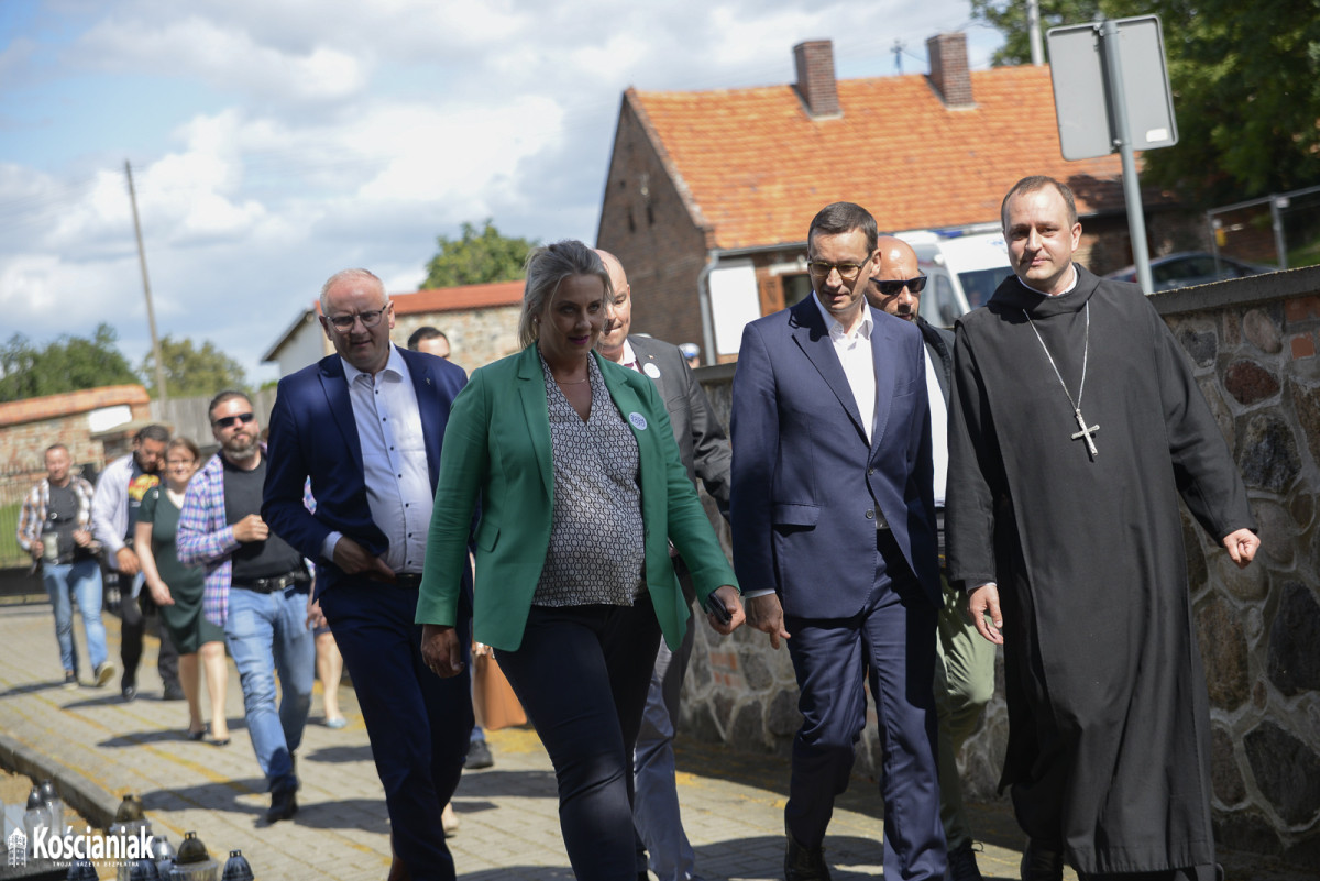 Premier Mateusz Morawiecki odwiedził Bieżyń i Lubiń [ZDJĘCIA]