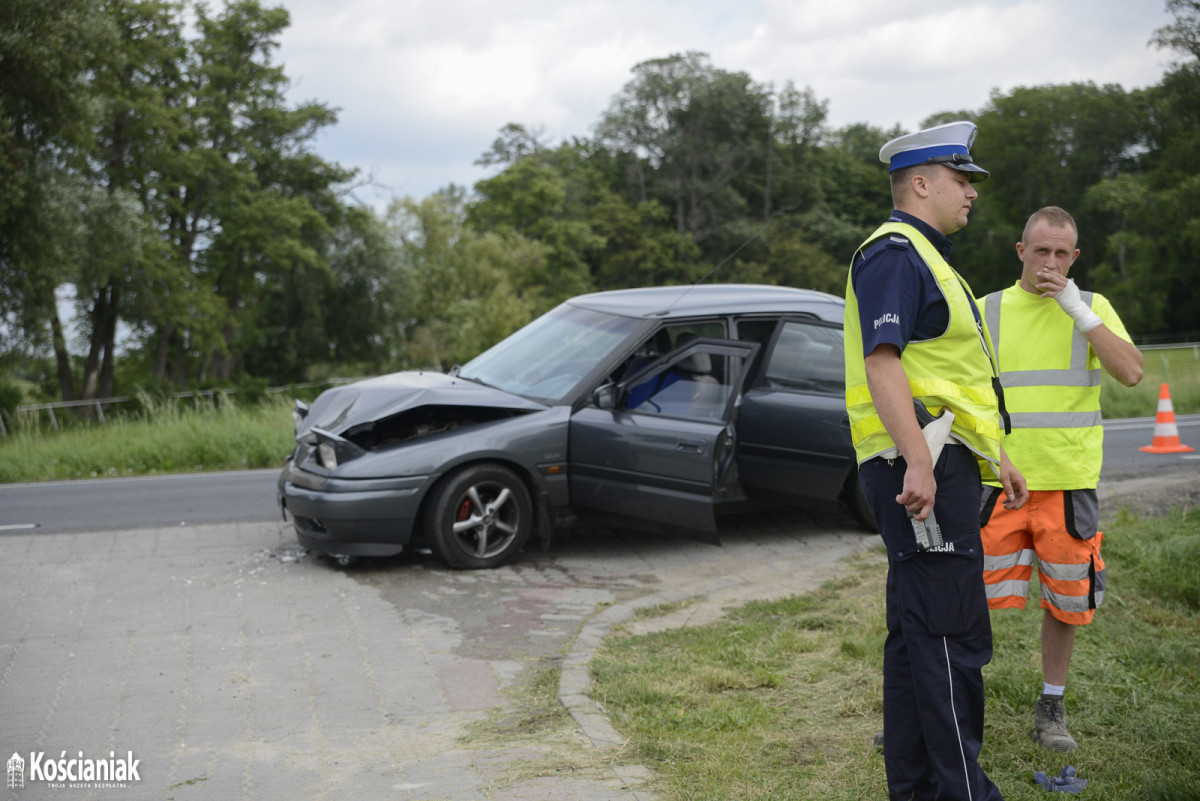 Zderzenie osobówki z ciężarówką w Racocie