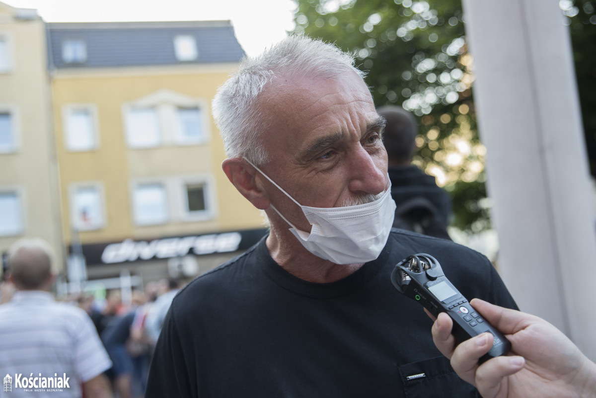 Tłumy pod farą. Podpisywali list do Prymasa Polski
