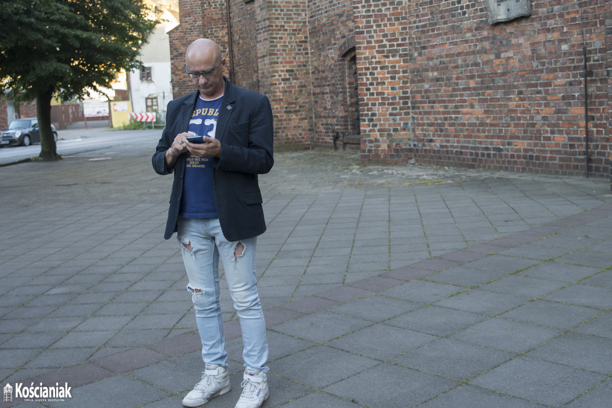 Tłumy pod farą. Podpisywali list do Prymasa Polski