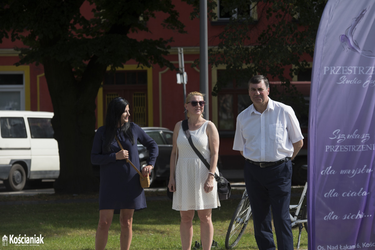 Fontanna oficjalnie otwarta. Działa w czterech trybach
