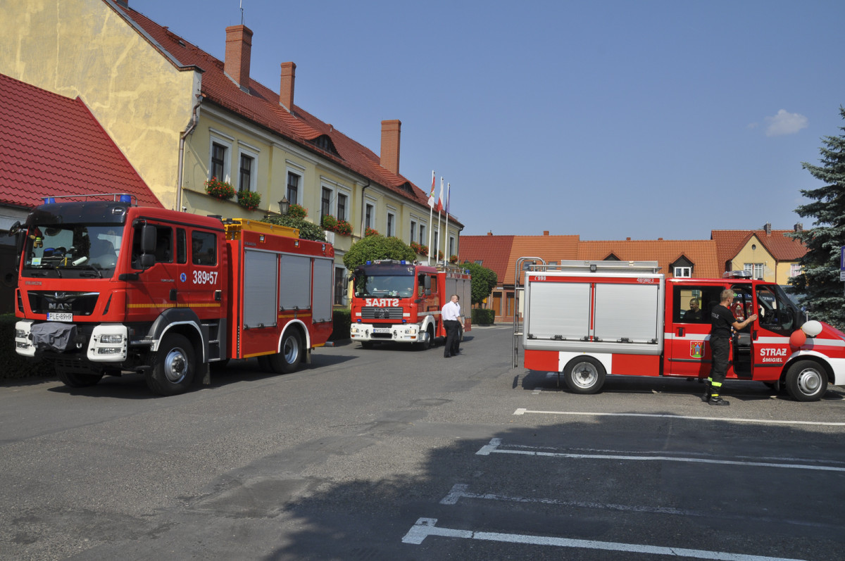 Strażacki ślub w Śmiglu [ZDJĘCIA]