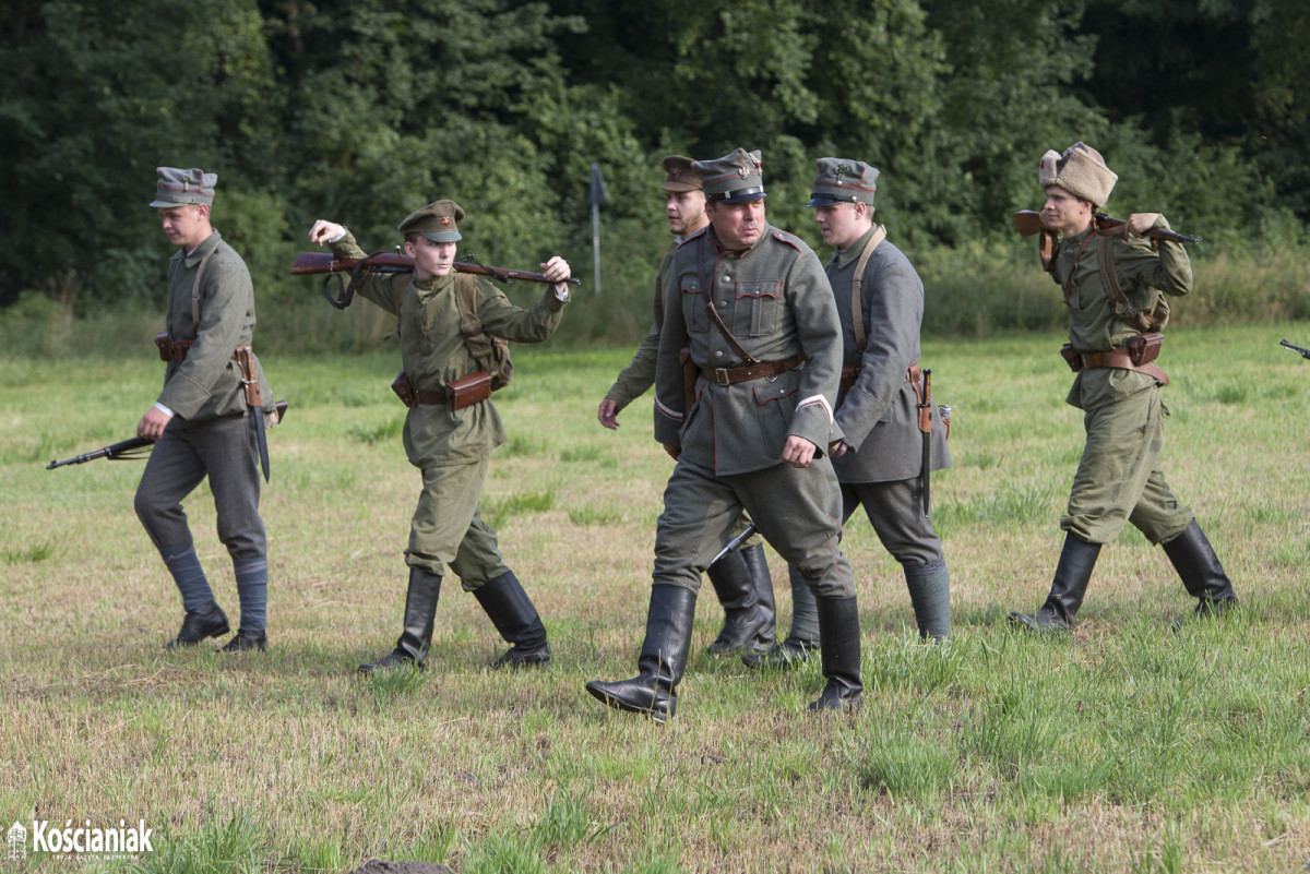 Święto Wojska Polskiego w Turwi wraz z rekonstrukcją historyczną [ZDJĘCIA]