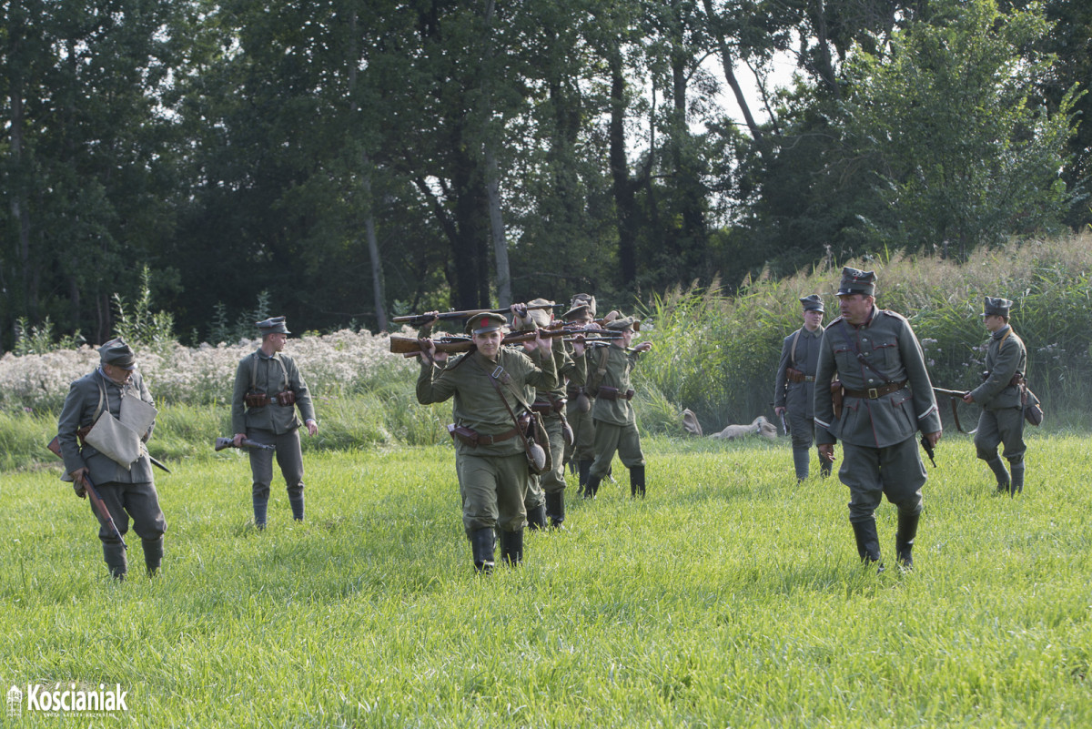 Święto Wojska Polskiego w Turwi wraz z rekonstrukcją historyczną [ZDJĘCIA]