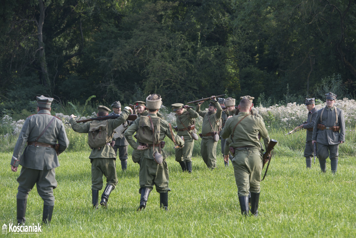 Święto Wojska Polskiego w Turwi wraz z rekonstrukcją historyczną [ZDJĘCIA]