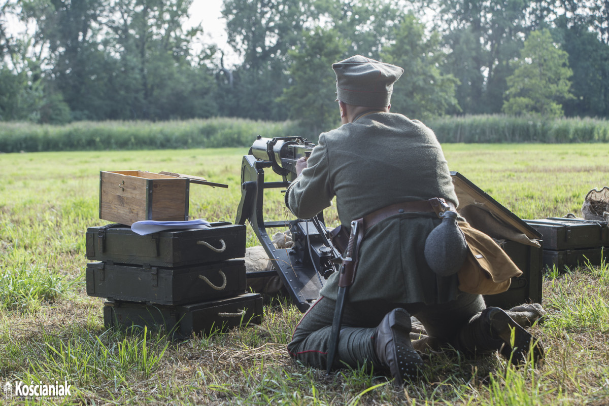 Święto Wojska Polskiego w Turwi wraz z rekonstrukcją historyczną [ZDJĘCIA]
