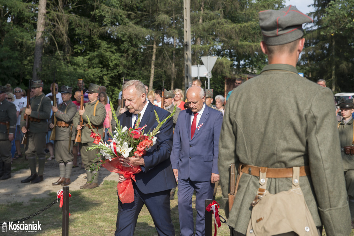 Święto Wojska Polskiego w Turwi wraz z rekonstrukcją historyczną [ZDJĘCIA]