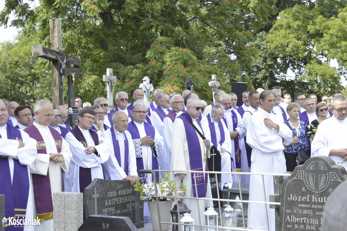 Pogrzeb księdza Fołczyńskiego ze Śmigla