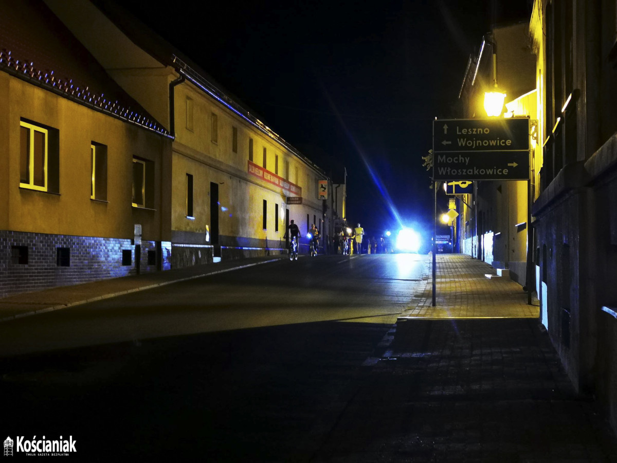 Radosny bieg w piżamach dla Ani i Łukasza [ZDJĘCIA]