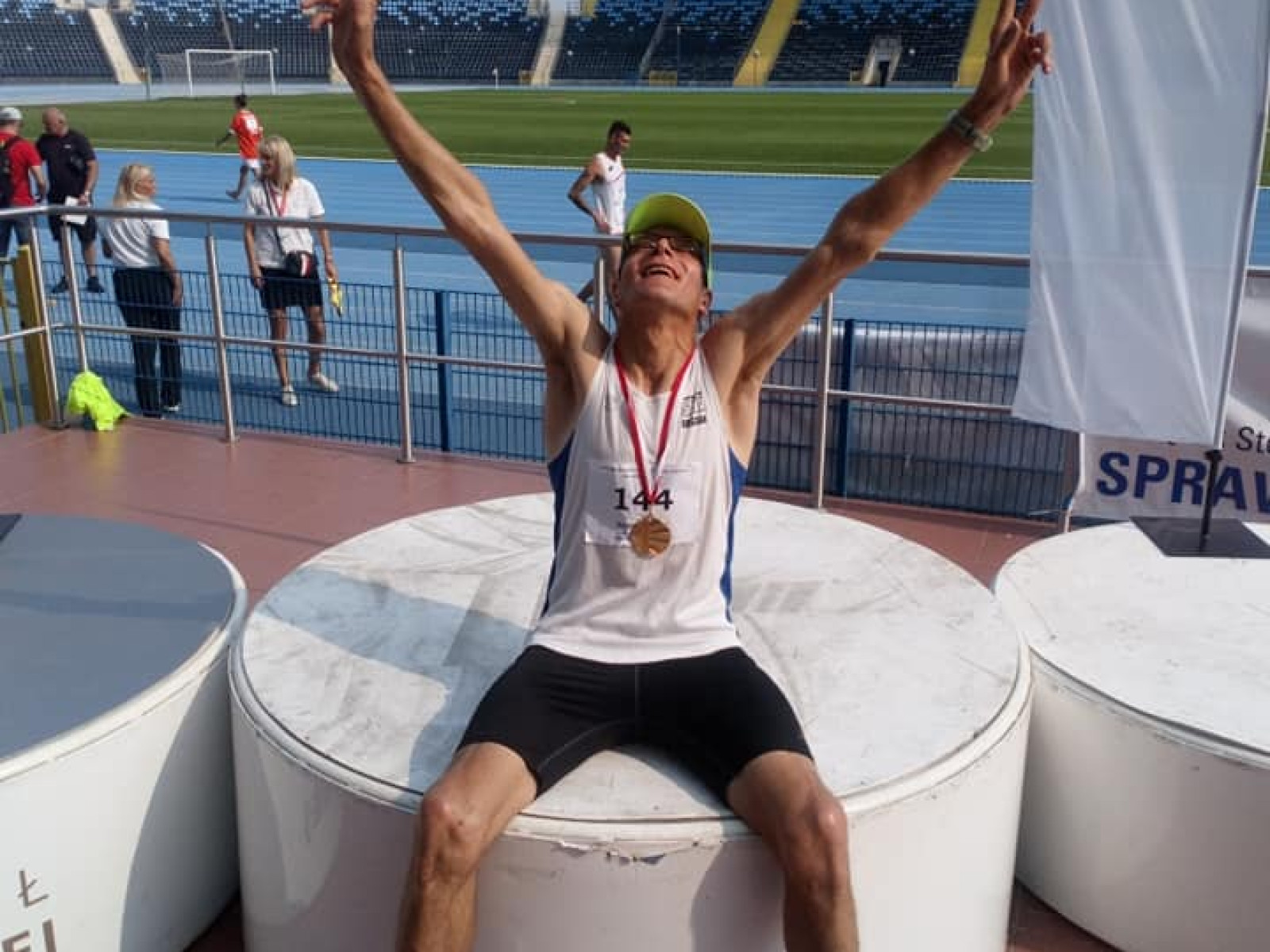 Zawodnicy Sany Kościan z medalami
