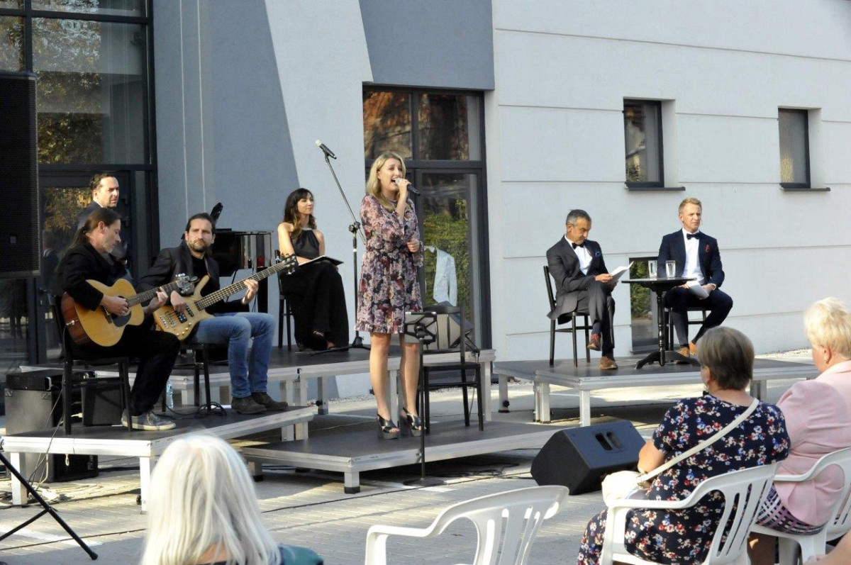 Koncert dedykowany seniorom w KOK [ZDJĘCIA]