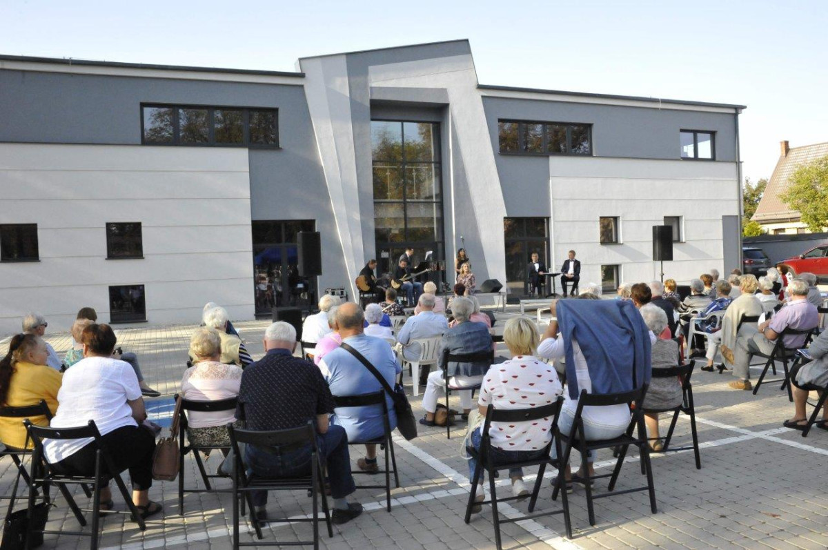Koncert dedykowany seniorom w KOK [ZDJĘCIA]