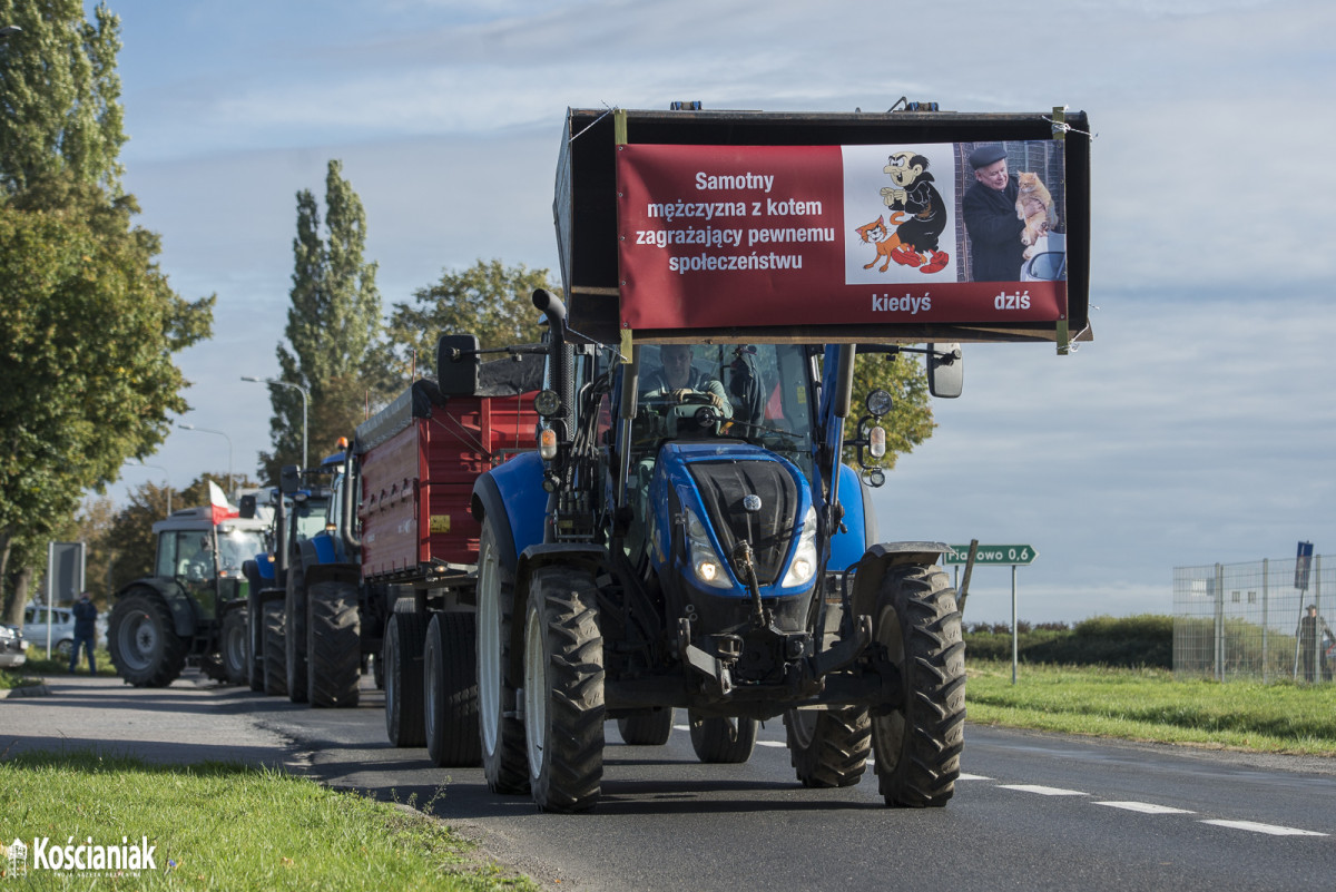 Rolnicy wyjechali na drogi powiatu kościańskiego [ZDJĘCIA]