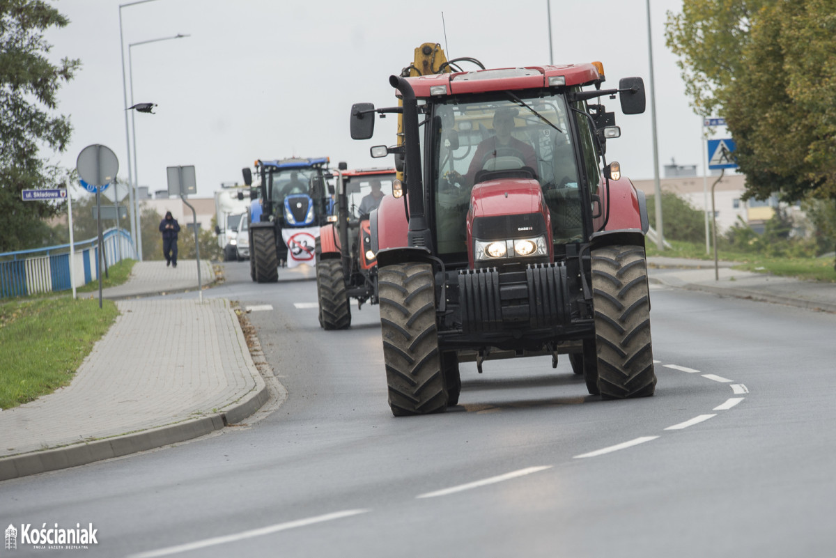 Rolnicy ponownie protestują na drogach powiatu [ZDJĘCIA]