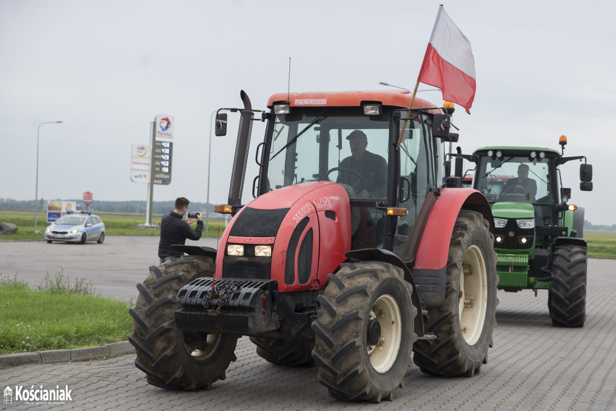 Rolnicy ponownie protestują na drogach powiatu [ZDJĘCIA]