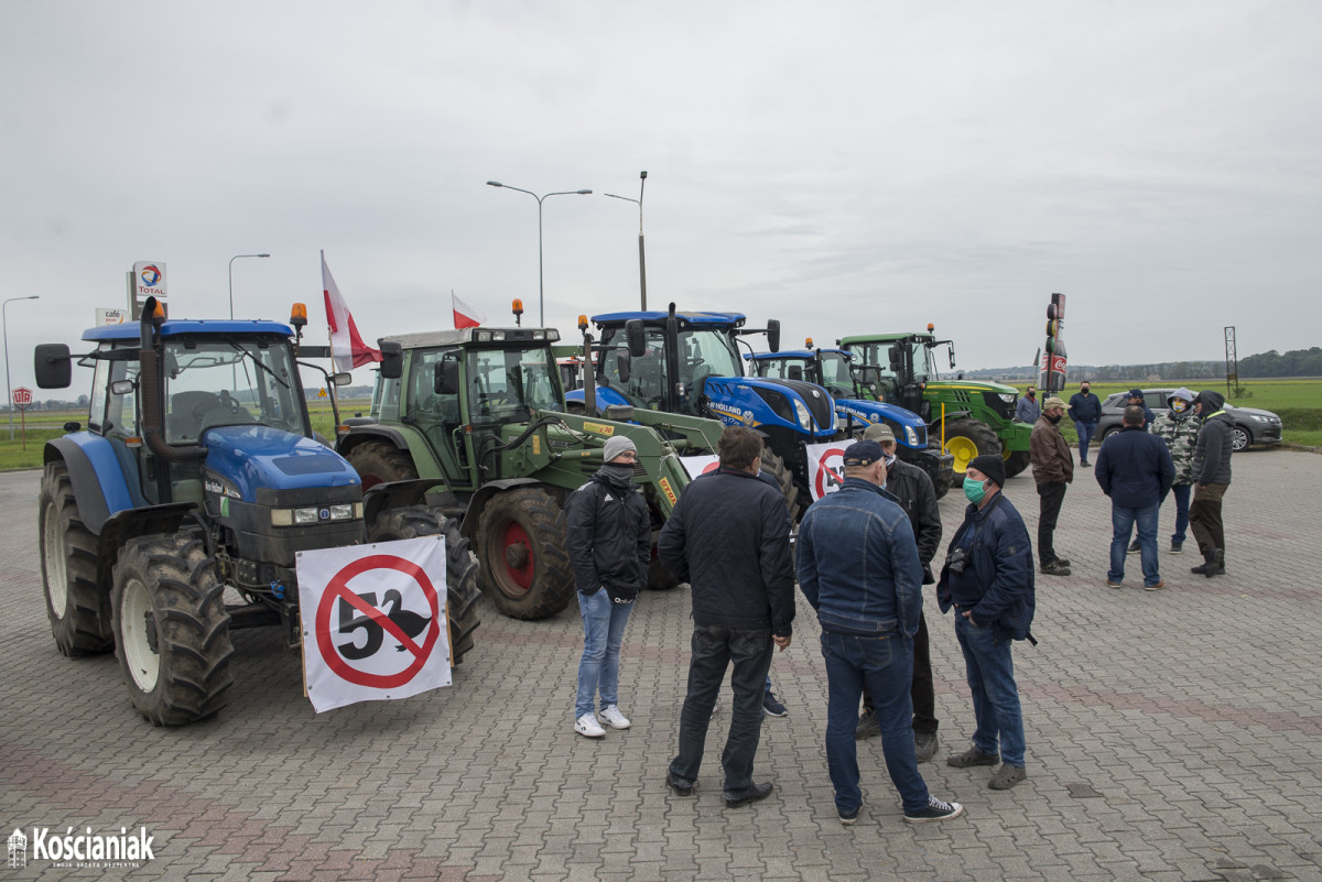 Rolnicy ponownie protestują na drogach powiatu [ZDJĘCIA]