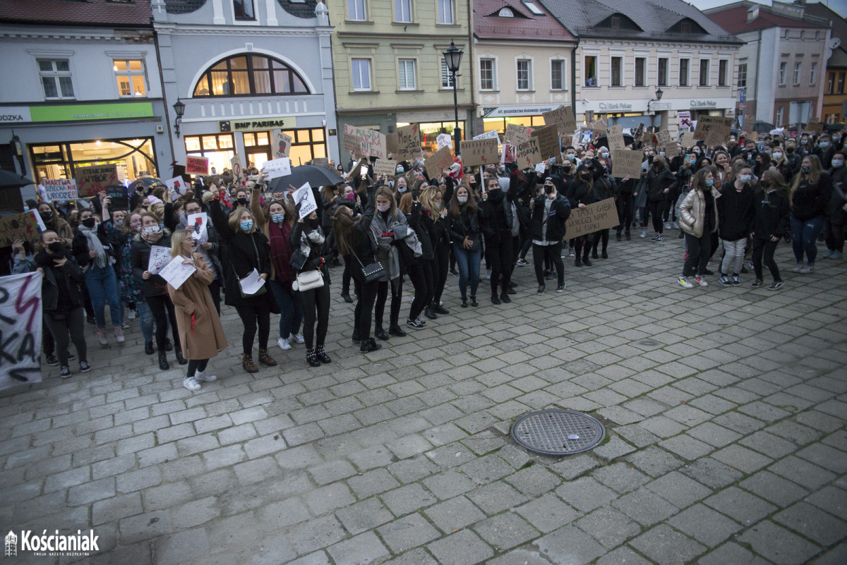 Strajk Kobiet w Kościanie [ZDJĘCIA]