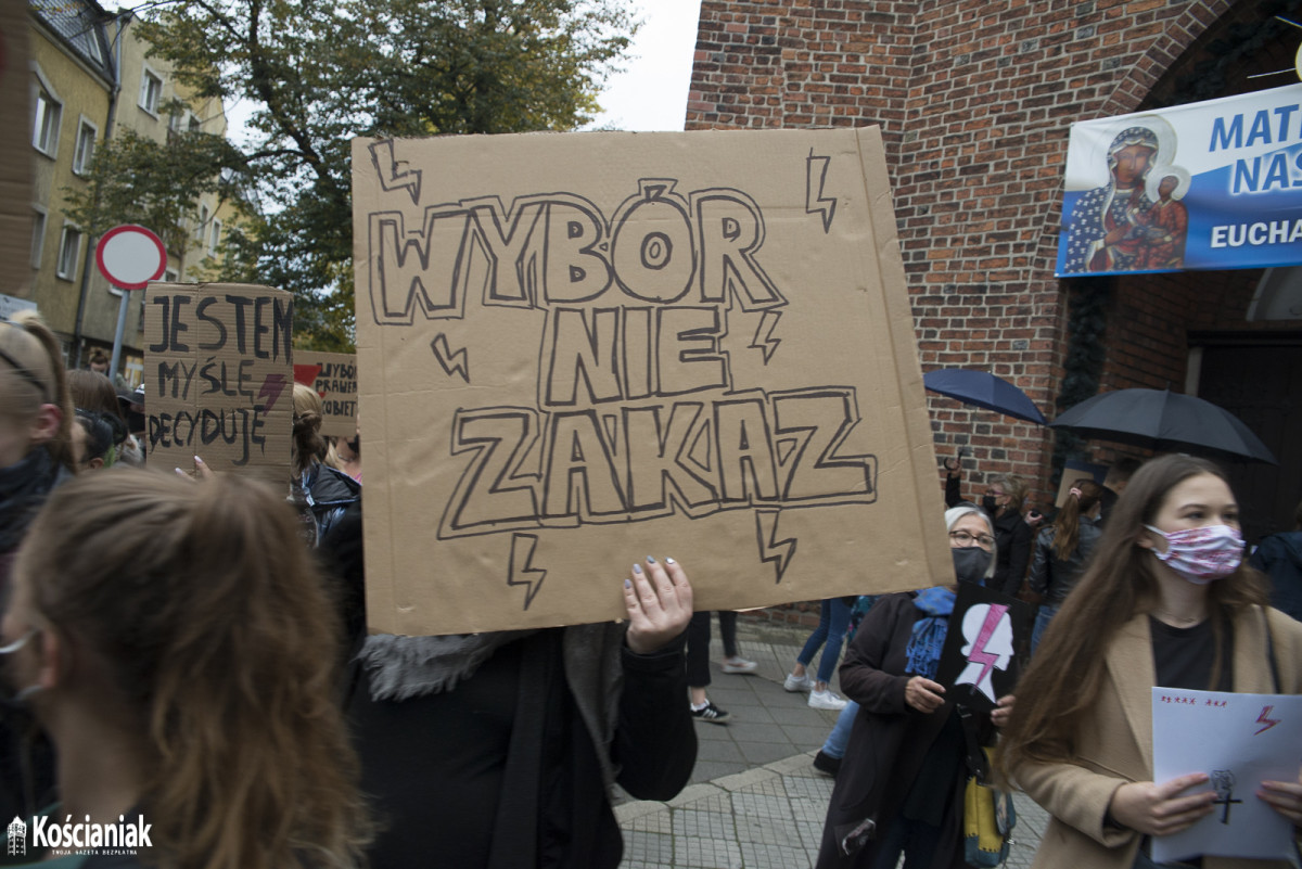 Strajk Kobiet w Kościanie [ZDJĘCIA]