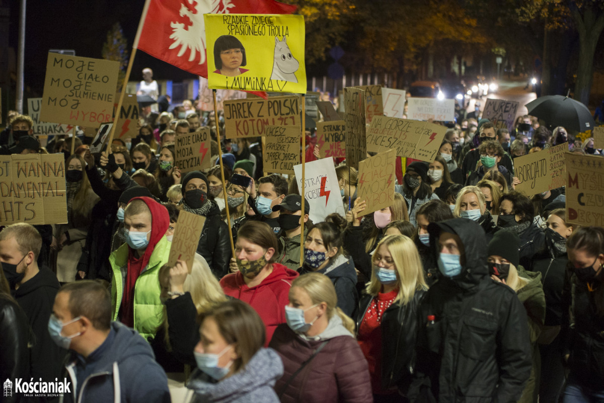 Trzeci dzień strajku w Kościanie. Nie obyło się bez incydentu [ZDJĘCIA]