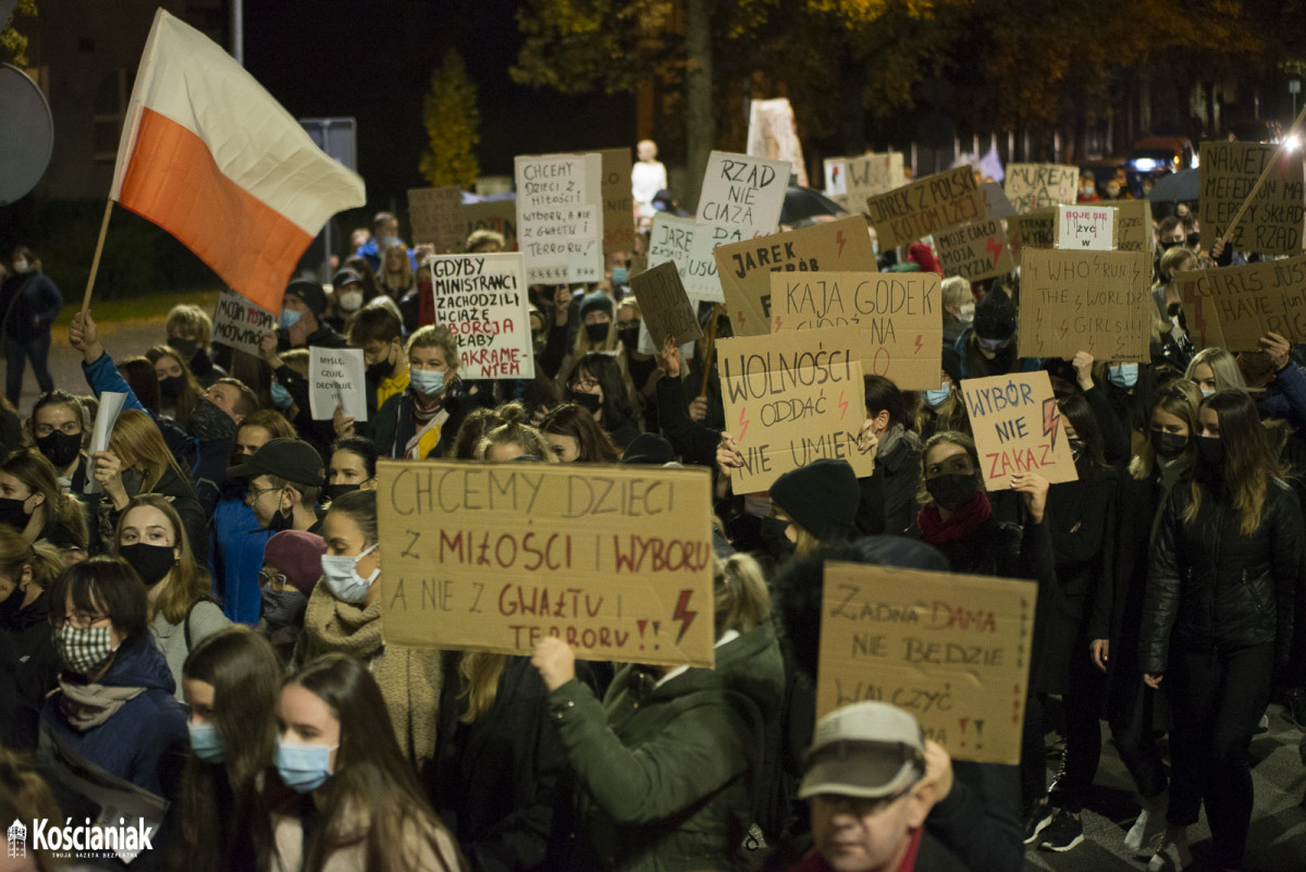 Trzeci dzień strajku w Kościanie. Nie obyło się bez incydentu [ZDJĘCIA]