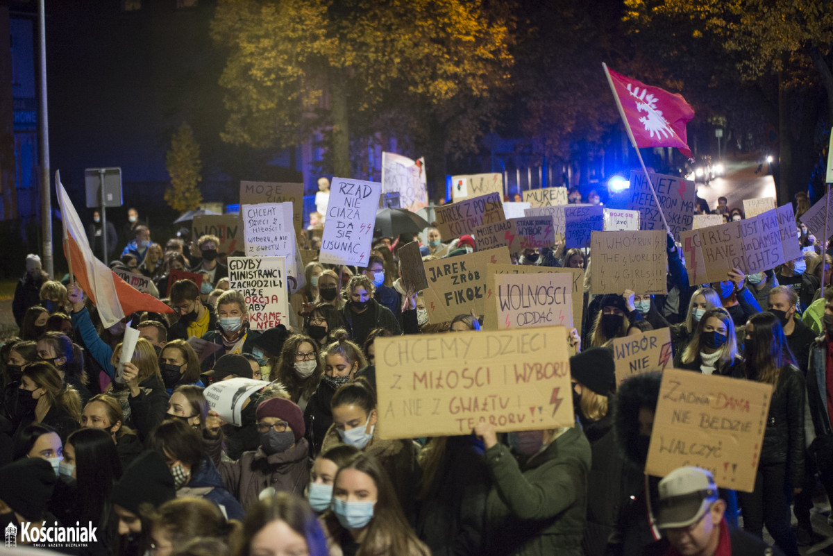 Trzeci dzień strajku w Kościanie. Nie obyło się bez incydentu [ZDJĘCIA]