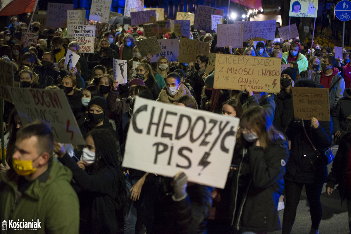 Trzeci dzień strajku w Kościanie. Nie obyło się bez incydentu [ZDJĘCIA]