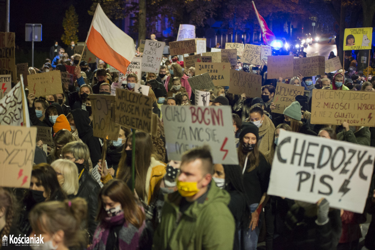 Trzeci dzień strajku w Kościanie. Nie obyło się bez incydentu [ZDJĘCIA]