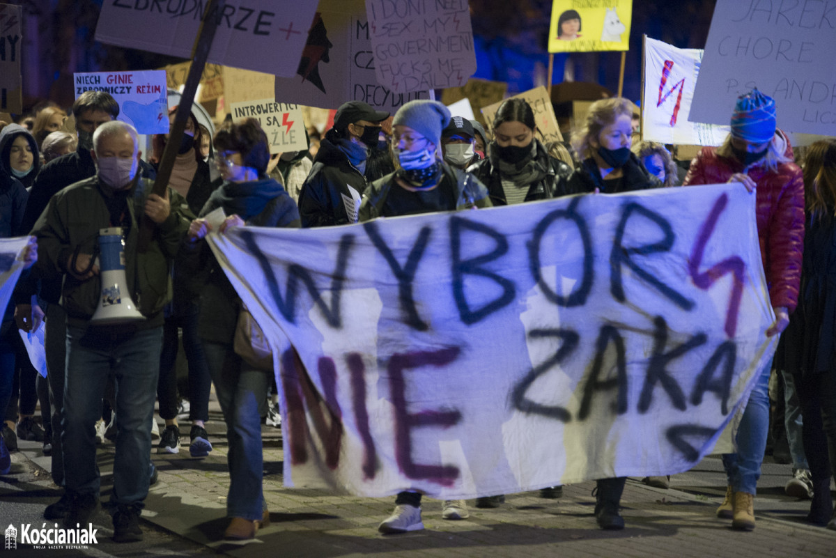 Trzeci dzień strajku w Kościanie. Nie obyło się bez incydentu [ZDJĘCIA]