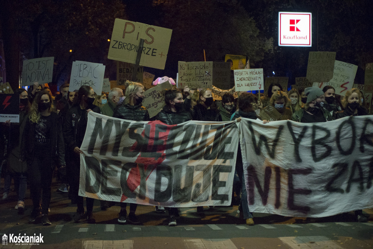Trzeci dzień strajku w Kościanie. Nie obyło się bez incydentu [ZDJĘCIA]