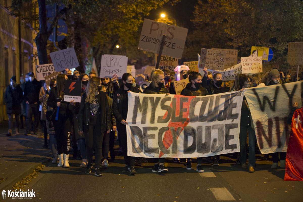 Trzeci dzień strajku w Kościanie. Nie obyło się bez incydentu [ZDJĘCIA]