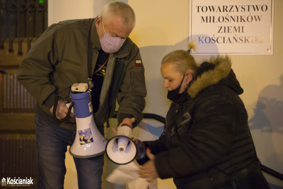 Trzeci dzień strajku w Kościanie. Nie obyło się bez incydentu [ZDJĘCIA]