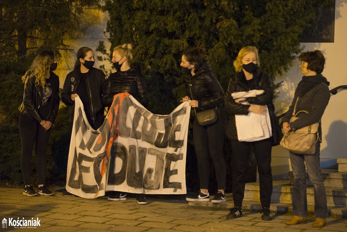 Trzeci dzień strajku w Kościanie. Nie obyło się bez incydentu [ZDJĘCIA]