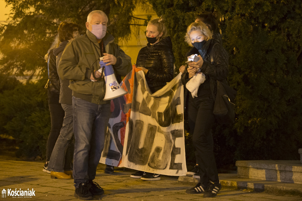Trzeci dzień strajku w Kościanie. Nie obyło się bez incydentu [ZDJĘCIA]