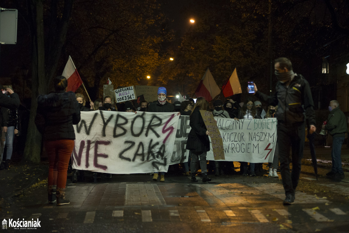 Czwarty Strajk Kobiet w Kościanie [ZDJĘCIA]
