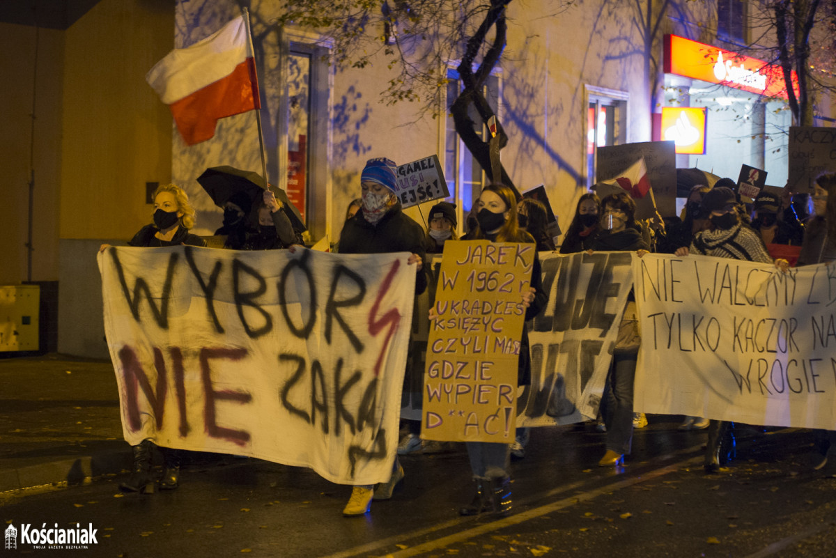 Czwarty Strajk Kobiet w Kościanie [ZDJĘCIA]